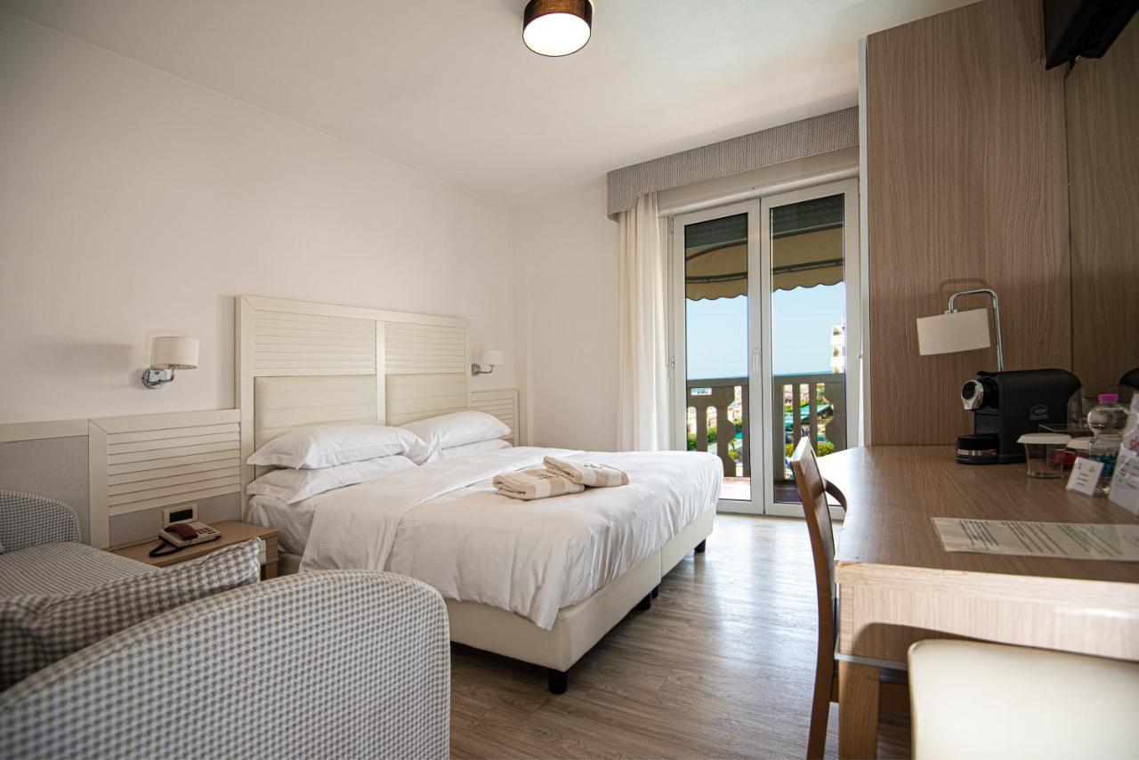 Hotel Savoy Caorle Eksteriør bilde